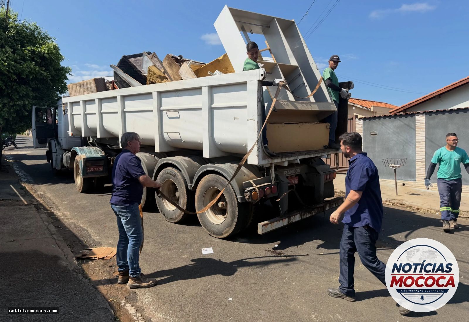 Mutirão de limpeza acontece no bairro Gildo Geraldo em Mococa nesta semana